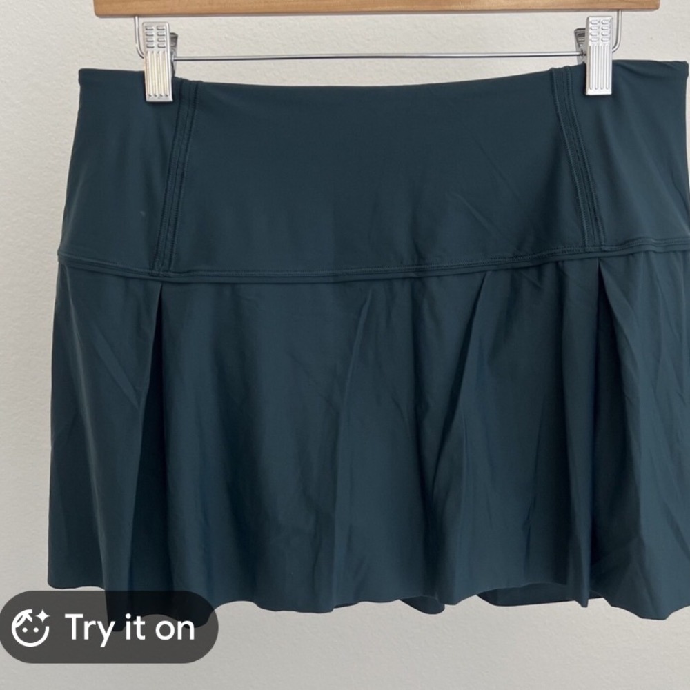 Lululemon Pace Rival Skirt Green Pleated Athletic Tennis Skort Womens Size 10